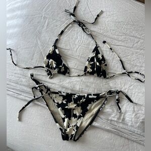 VICTORIA'S SECRET / STRING BIKINI / BLACK & WHITE / SIZE M